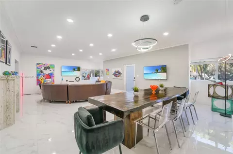 1532 NE 144th St, Miami, FL 33161