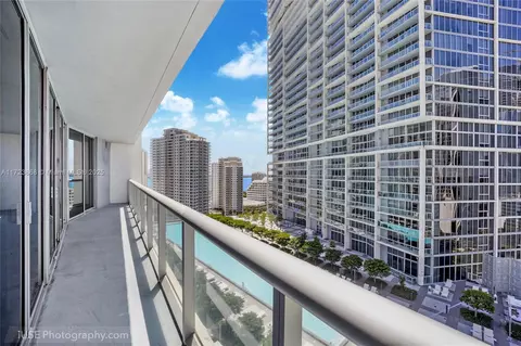 475 Brickell Ave #2013, Miami, FL 33131