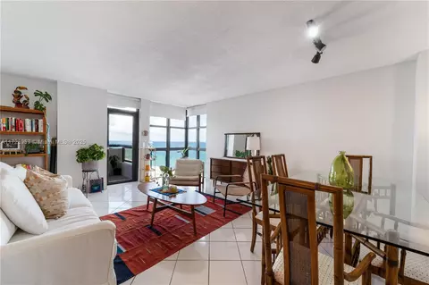 2555 Collins Ave #2300, Miami Beach, FL 33140