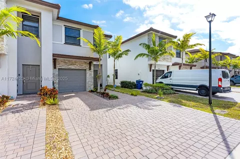 25273 SW 109th Ave #25273, Homestead, FL 33032