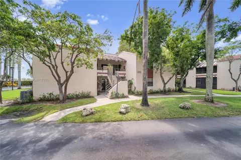 20135 NE 3rd Ct #1, Miami, FL 33179