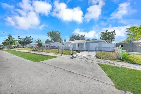 2550 NW 155th St, Miami Gardens, FL 33054