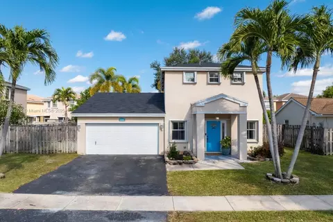9509 NW 53rd St, Sunrise, FL 33351