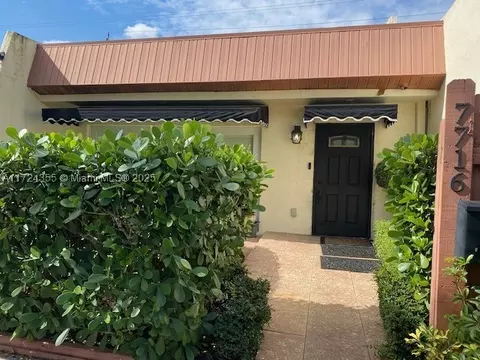7716 SW 102nd Pl, Miami, FL 33173