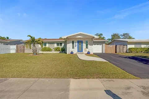 8861 SW 198th St, Cutler Bay, FL 33157