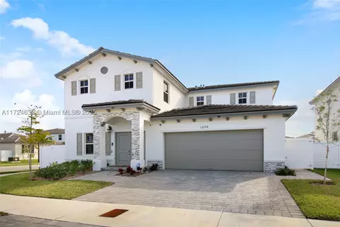 12728 SW 211th St, Miami, FL 33177