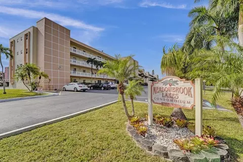 424 SE 10th St #103, Dania Beach, FL 33004