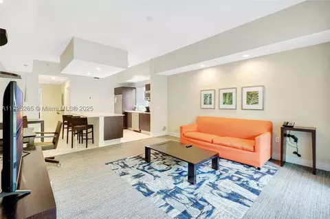 5300 NW 87th Ave #301, Doral, FL 33178