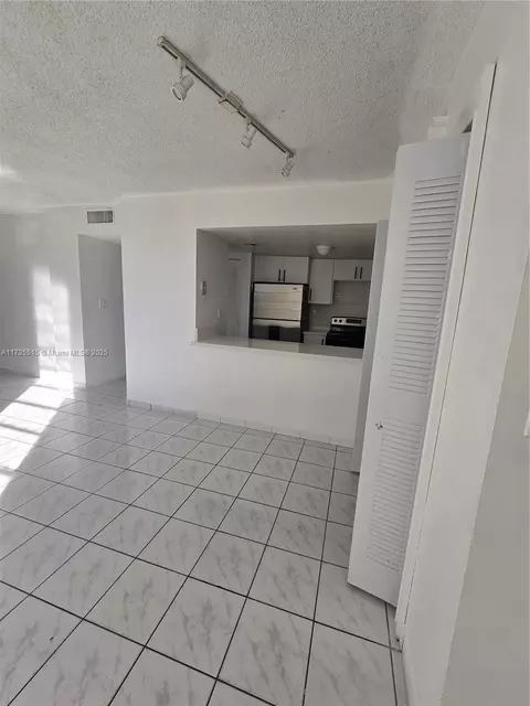 Undisclosed, Miami, FL 33172