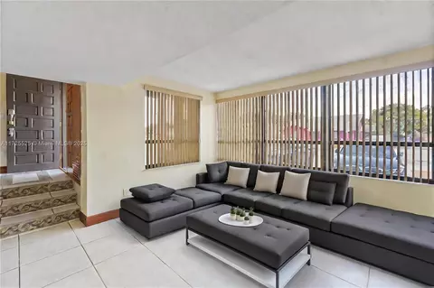 Living - 860 W 39th Pl, Hialeah, FL 33012 photo 1 of 1