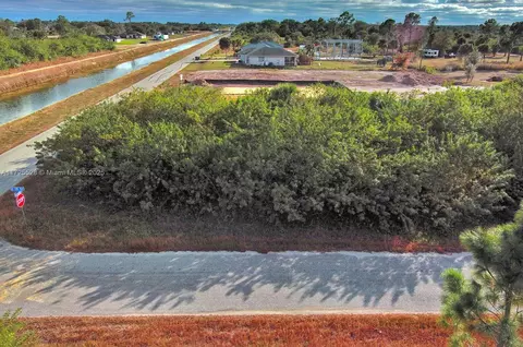 4506 E 19th St, Lehigh Acres, FL 33973