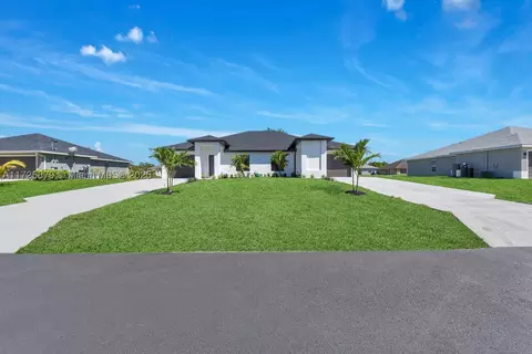 713 Hightower Ave S, Lehigh Acres, FL 33973