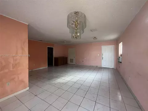Living - 840 SE 4th Pl, Hialeah, FL 33010 photo 1 of 3