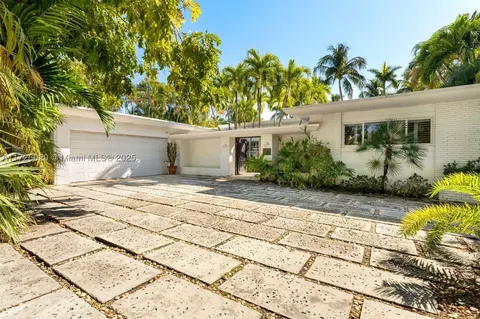 1200 Bay Dr, Miami Beach, FL 33141