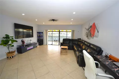 Living - 16501 Fox Den Ct, Miami Lakes, FL 33014 photo 1 of 1