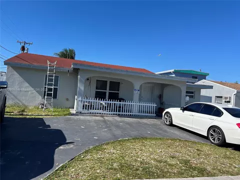 720 NW 30th Ave, Miami, FL 33125