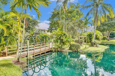 5171 W Oakland Park Blvd #101, Lauderdale Lakes, FL 33313