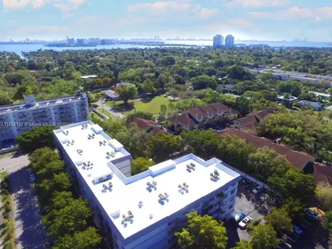 8950 NE 8th Ave #204, Miami, FL 33138
