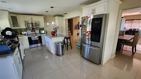Undisclosed, Hialeah, FL 33012 photo 6