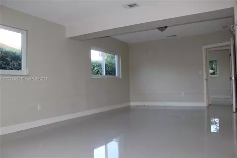 Undisclosed, Hialeah, FL 33012 photo 20