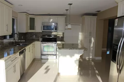 Undisclosed, Hialeah, FL 33012 photo 9