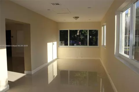 Undisclosed, Hialeah, FL 33012 photo 13