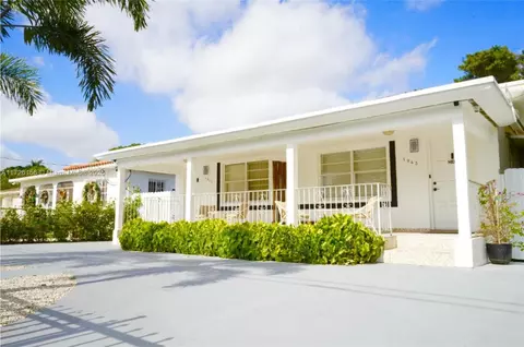 1945 NW 33rd St, Miami, FL 33142