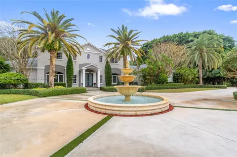Exterior - 12355 SW 79th Ave, Pinecrest, FL 33156 photo 1 of 11