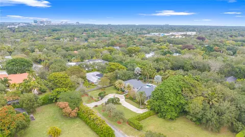 View/Area - 12355 SW 79th Ave, Pinecrest, FL 33156 photo 7 of 8
