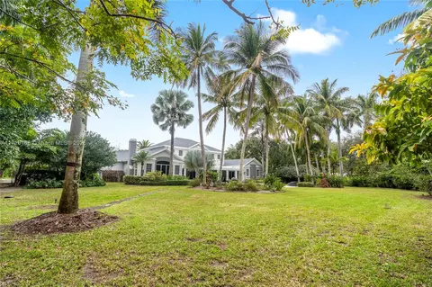 Exterior - 12355 SW 79th Ave, Pinecrest, FL 33156 photo 11 of 11