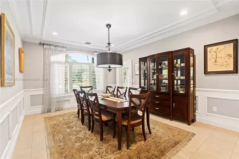 Dining - 12355 SW 79th Ave, Pinecrest, FL 33156 photo 2 of 2