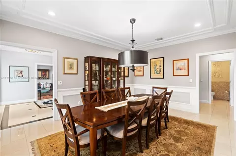 Dining - 12355 SW 79th Ave, Pinecrest, FL 33156 photo 1 of 2