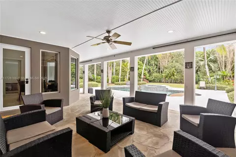 Exterior - 12355 SW 79th Ave, Pinecrest, FL 33156 photo 2 of 11