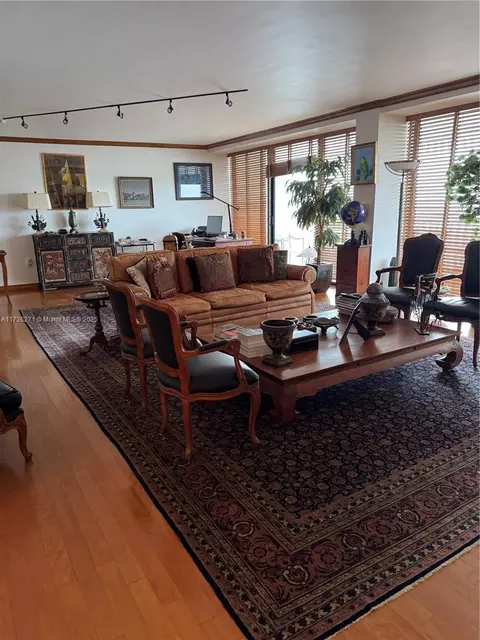 10205 Collins Ave #1507, Bal Harbour, FL 33154