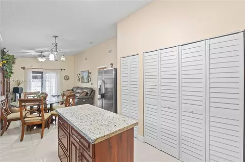 7217 W 30th Ave, Hialeah, FL 33018 photo 9