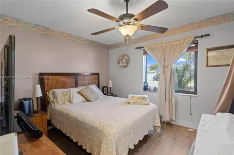7217 W 30th Ave, Hialeah, FL 33018 photo 17