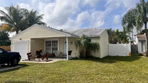 1750 SW 82nd Ter, Miramar, FL 33025