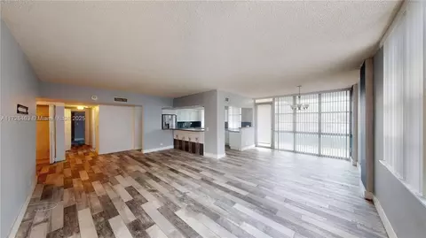 230 174th St #LO4, Sunny Isles Beach, FL 33160