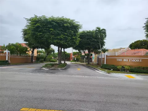 164 NW 85th Ct, Miami, FL 33126