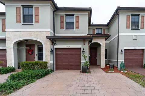 10335 W 34th Ct #10335, Hialeah, FL 33018