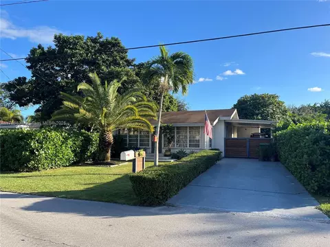 9040 SW 156th St, Palmetto Bay, FL 33157