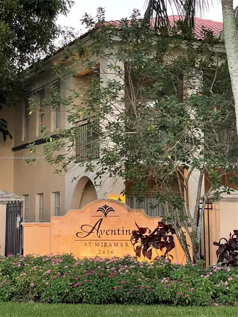 2457 Centergate Dr #207, Miramar, FL 33025