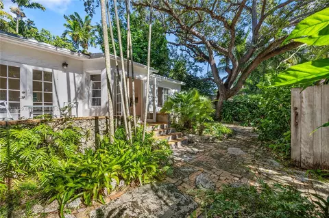 4151 El Prado Blvd, Miami, FL 33133