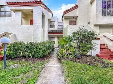 1421 Avon Ln #107, North Lauderdale, FL 33068