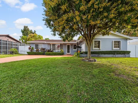 15915 SW 103rd Pl, Miami, FL 33157