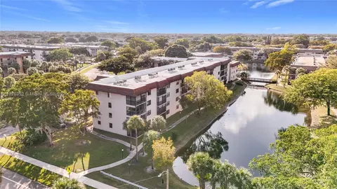 4975 E Sabal Palm Blvd #214, Tamarac, FL 33319