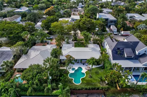 726 NE 17th Way, Fort Lauderdale, FL 33304