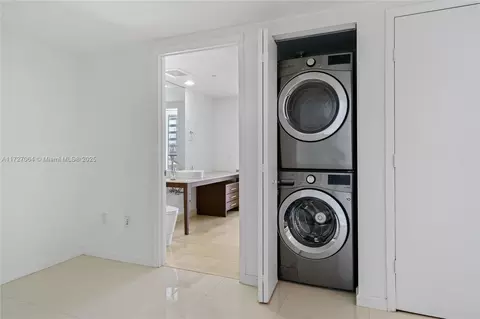 495 Brickell Ave #2003, Miami, FL 33131 photo 29