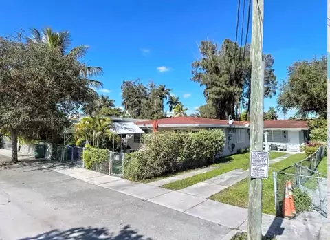 3285-3287 NW 13th Ter, Miami, FL 33125