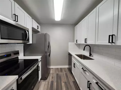 13450 SW 3rd St #409D, Pembroke Pines, FL 33027